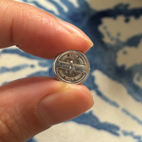 - .09 TCW Diamond & 925 sterling Silver stud earrings-EFFY ENY - Picture 14 of 17